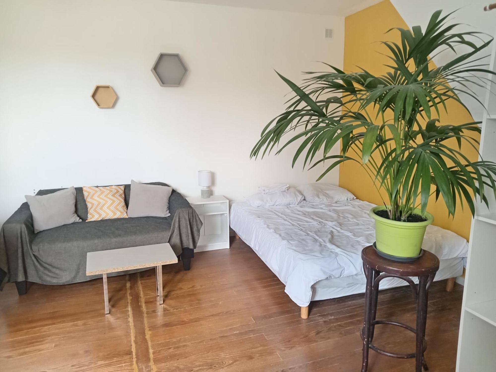 Refait A Neuf Avec Jardin Partage Appartement
